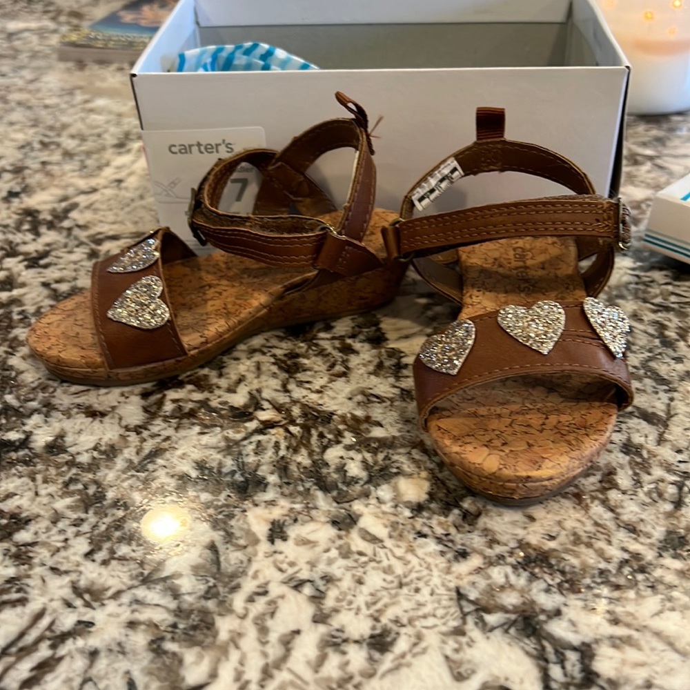 NEW size 7 toddler sandals